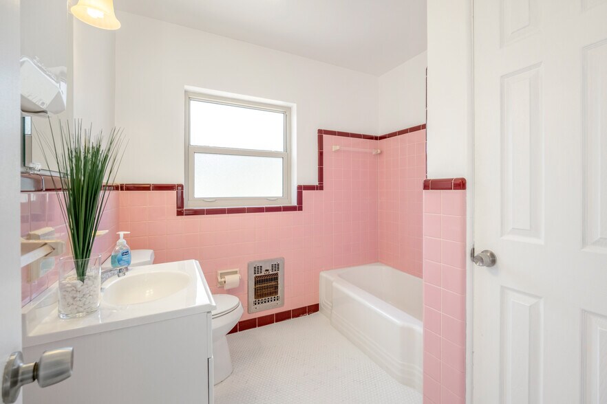More Photos Of 636 N Rio Grande Ave, Orlando Office Residential For Sale