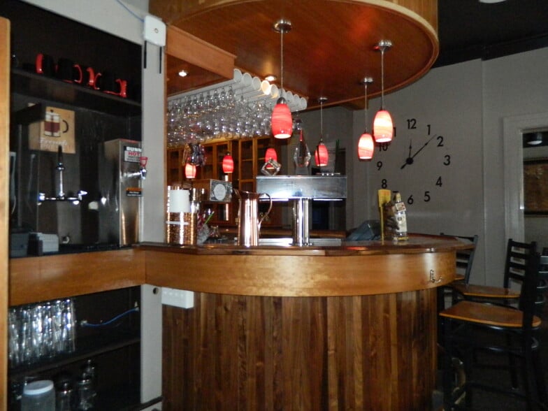 More Photos Of 304 Hawley Ave, Syracuse Restaurant For Lease