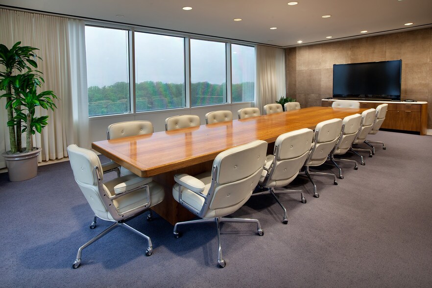 More Photos Of 3225 Gallows Rd, Fairfax Medical For Lease