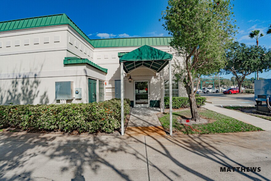 More Photos Of 1255 37th St, Vero Beach Medical For Sale