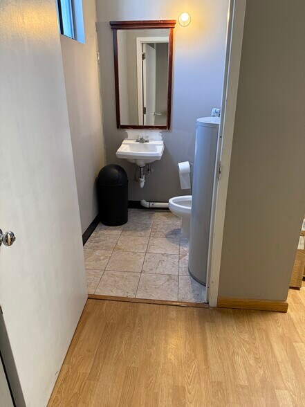 More Photos Of 161 S Middletown Rd, Nanuet Storefront For Lease