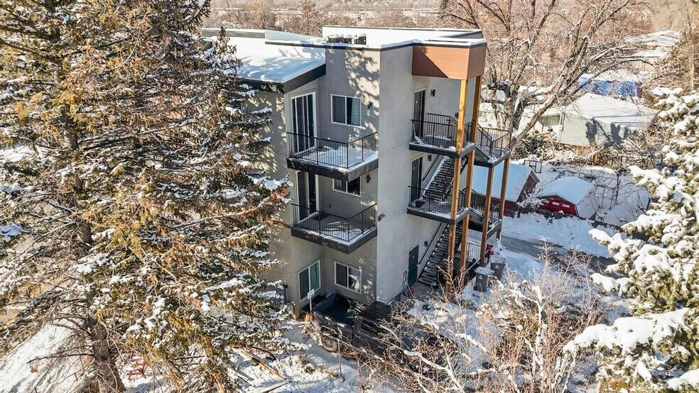 More Photos Of 302 40th St, Ogden Multifamily For Sale