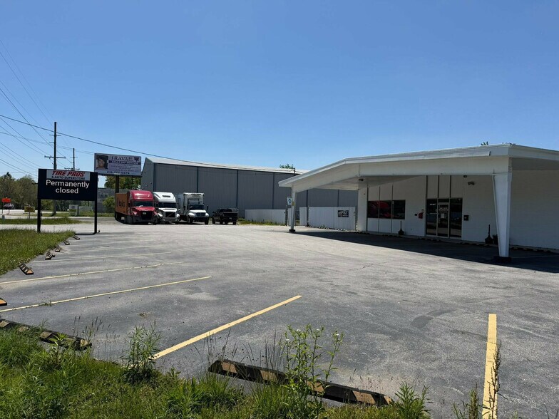 More Photos Of 5200 Cleveland St, Merrillville Truck Terminal For Lease