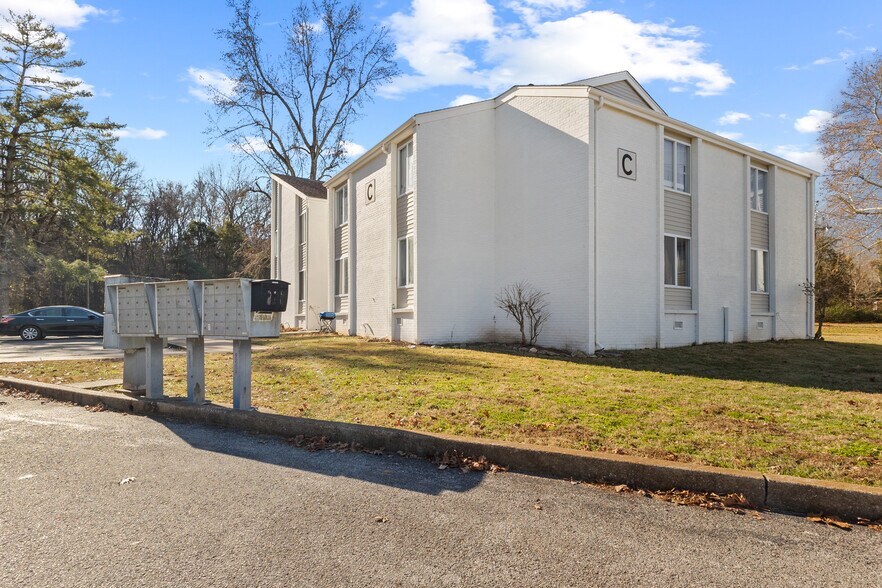 More Photos Of 1001 W 9th St, Russellville Apartments For Sale