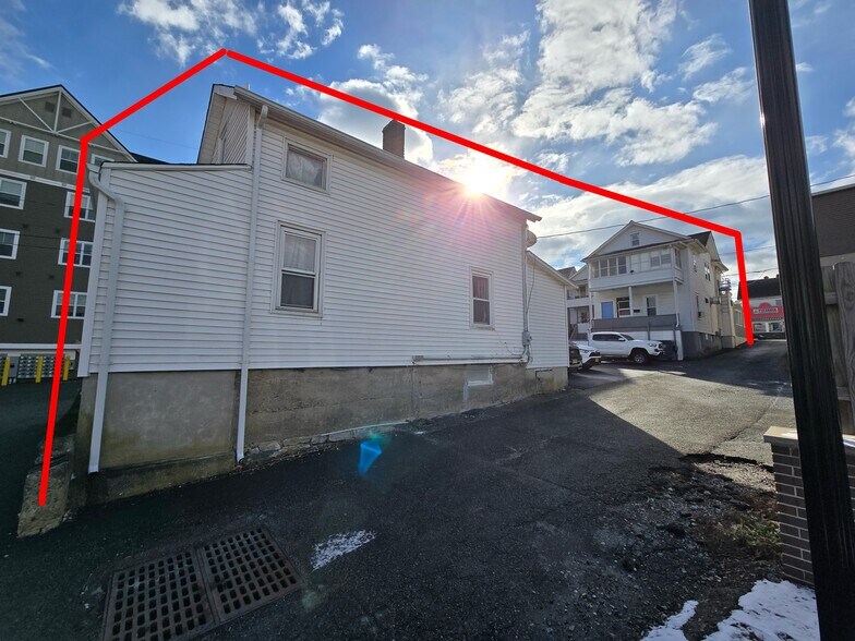 More Photos Of 221 Spring St, Newton Apartments For Sale