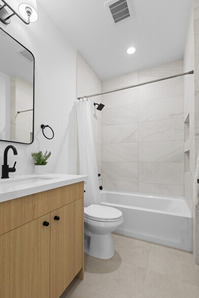 More Photos Of 4401 El Camino Ave, Sacramento Apartments For Sale