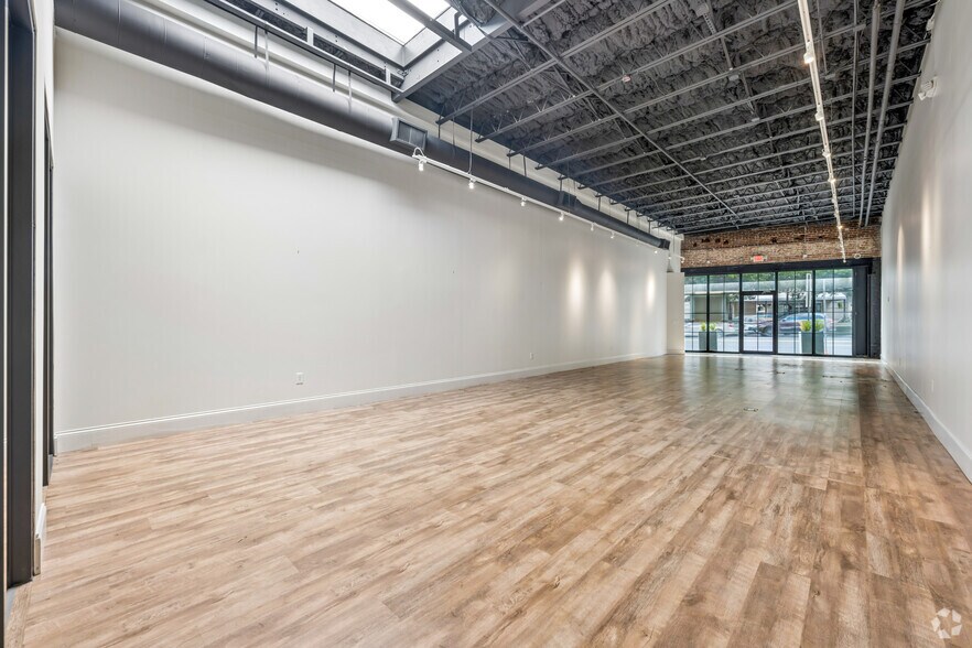 More Photos Of 1831 Peachtree Rd NW, Atlanta Storefront For Lease