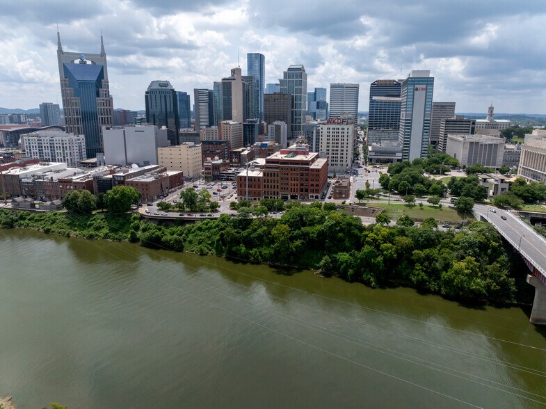 More Photos Of 214 2nd Ave N, Nashville Office For Lease