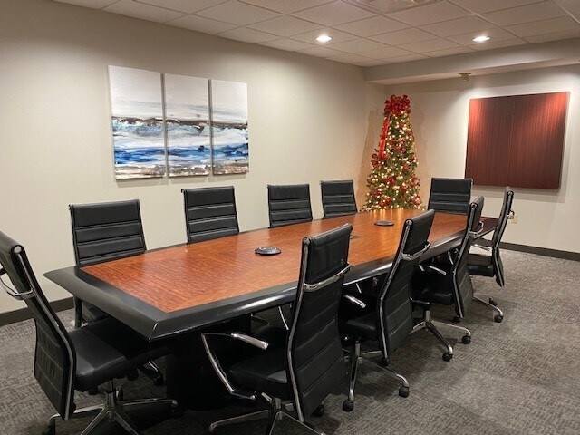 More Photos Of 205 Powell Pl, Brentwood Office For Lease