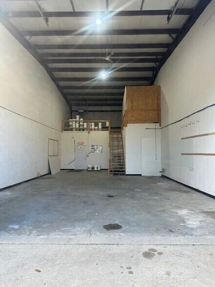 More Photos Of 22 Industrial Way, Hanover Warehouse For Lease