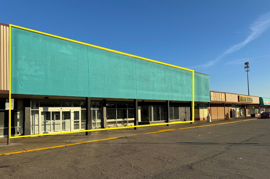 More Photos Of 1314-1536 Whipple Ave NW, Canton General Retail For Lease