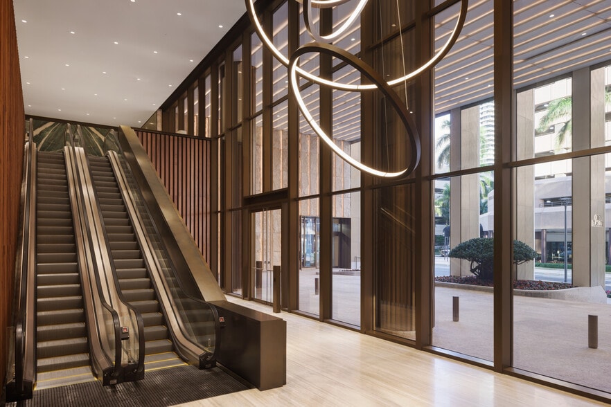 More Photos Of 180 Lakeview Ave, West Palm Beach Office For Lease