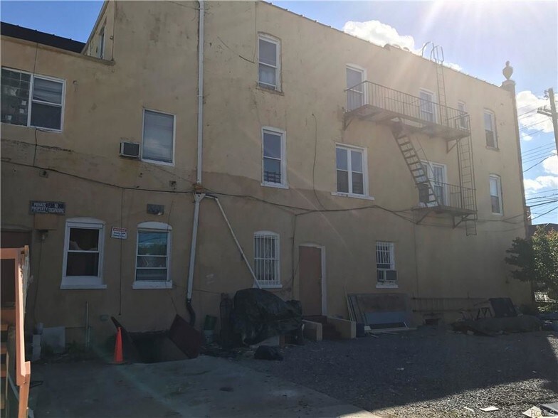 More Photos Of 3988 Bronxwood Ave, Bronx Apartments For Lease