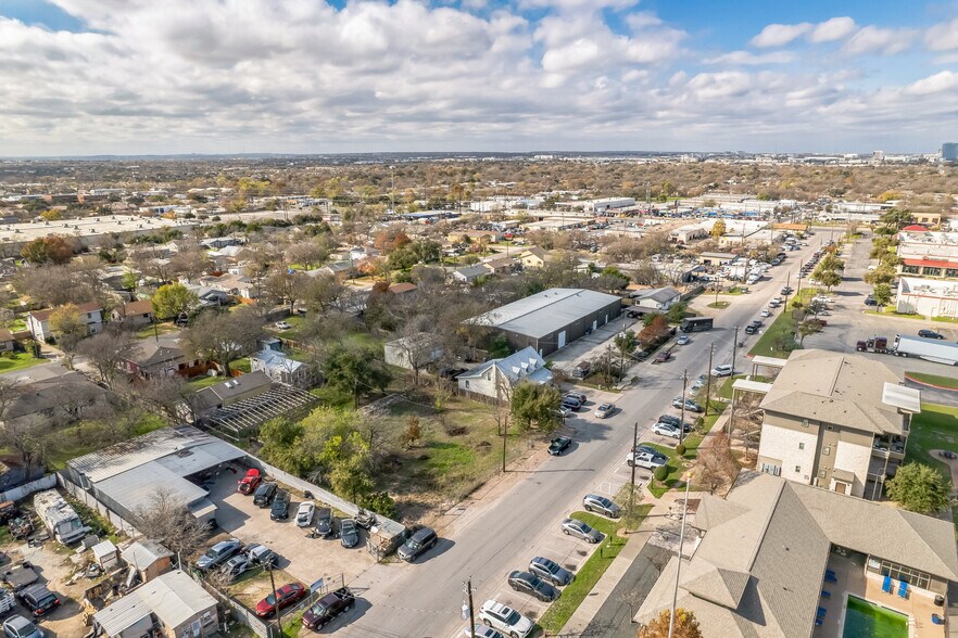 More Photos Of 301 Ferguson Dr, Austin Land For Sale