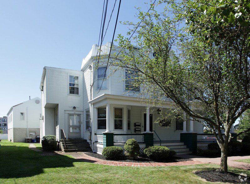 More Photos Of 43 W High St, Somerville Office For Lease