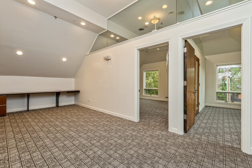 More Photos Of 330 E Main St, Barrington Office For Lease