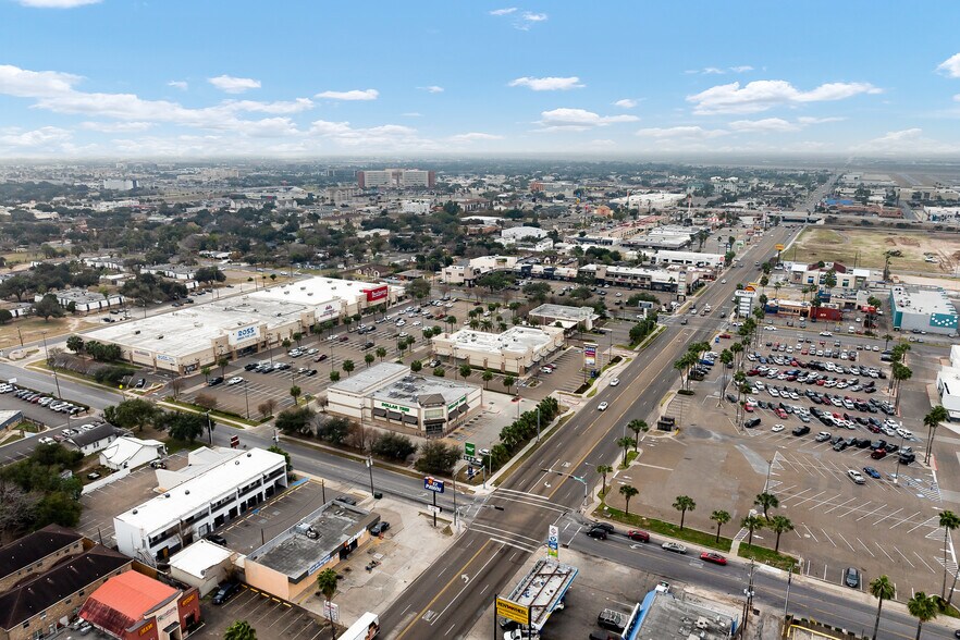 More Photos Of 901 S 10th St, McAllen Freestanding For Sale