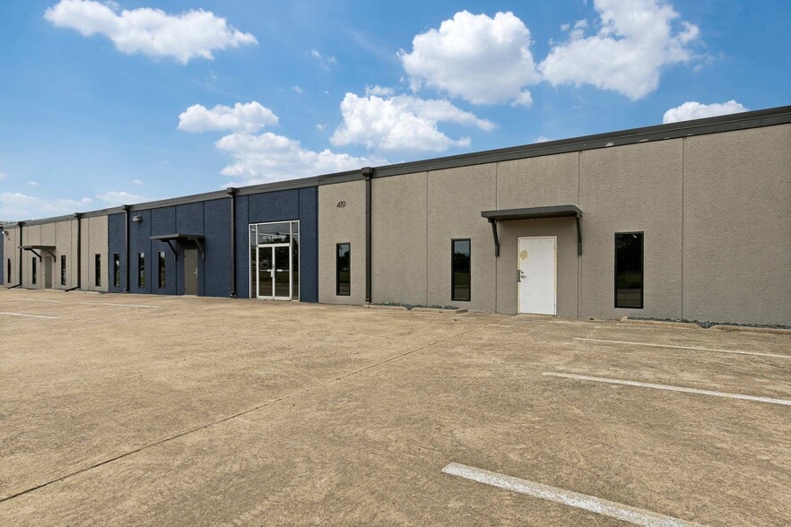 Primary Photo Of 417 N Interurban St, Richardson Warehouse For Sale