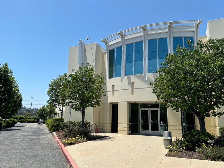 More Photos Of 2705 Media Center Dr, Los Angeles Warehouse For Lease