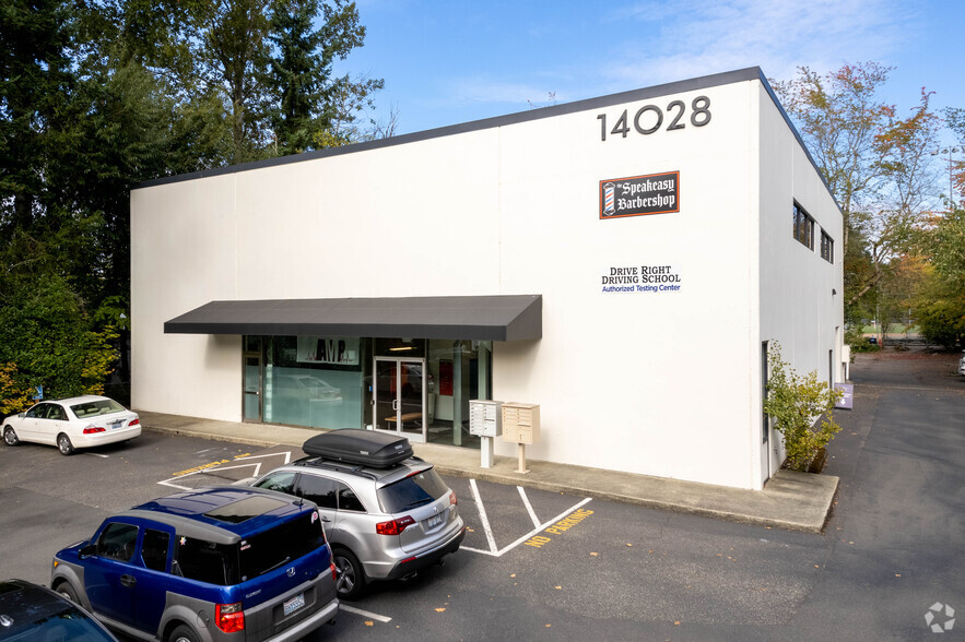 Primary Photo Of 14028 Bel Red Rd, Bellevue Freestanding For Lease