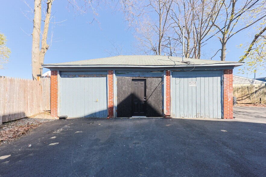 More Photos Of 25 Jillson St, Providence Apartments For Sale