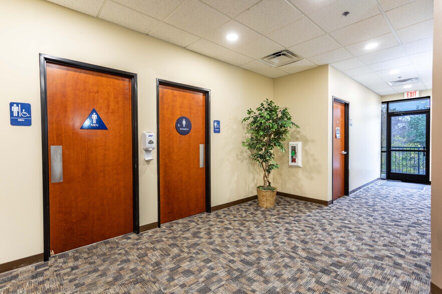 More Photos Of 13405 Folsom Blvd, Folsom Office For Sale