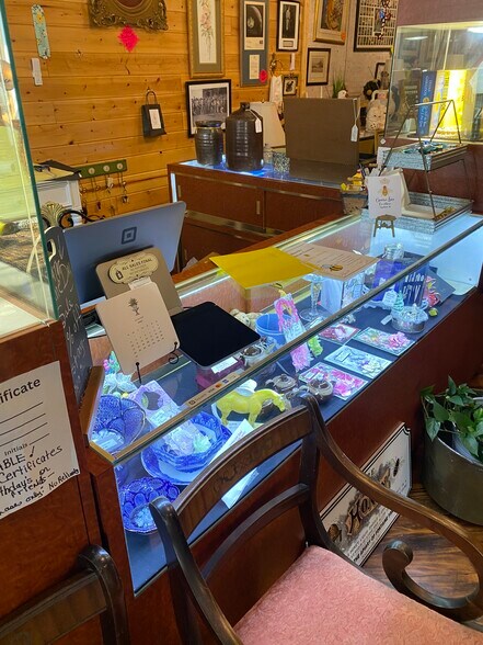 More Photos Of 303 Main St, Edgefield Storefront Retail Office For Sale