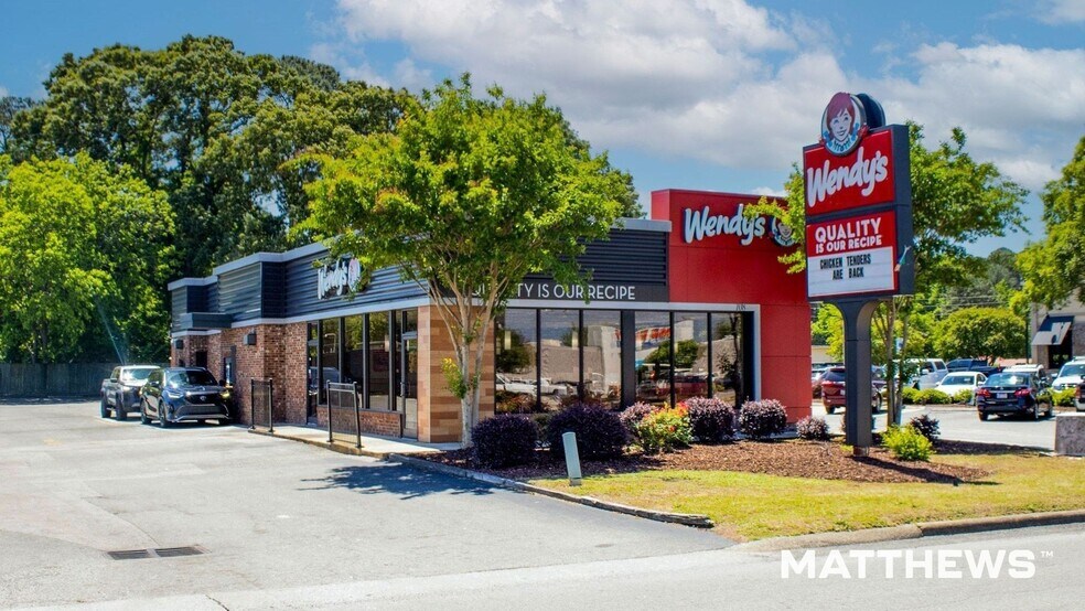 Primary Photo Of 108 N Berkeley Blvd, Goldsboro Fast Food For Sale