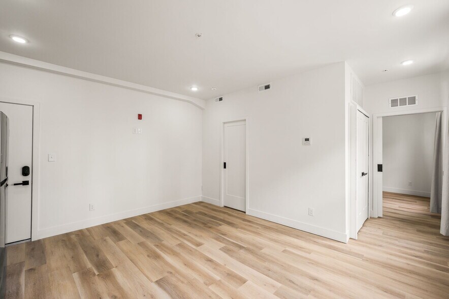 More Photos Of 4921 Chester Ave, Philadelphia Multifamily For Sale