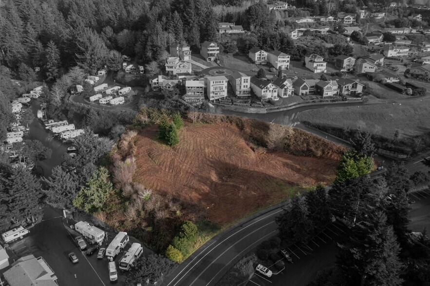 More Photos Of 1005 SE Bay Blvd, Newport Land For Sale