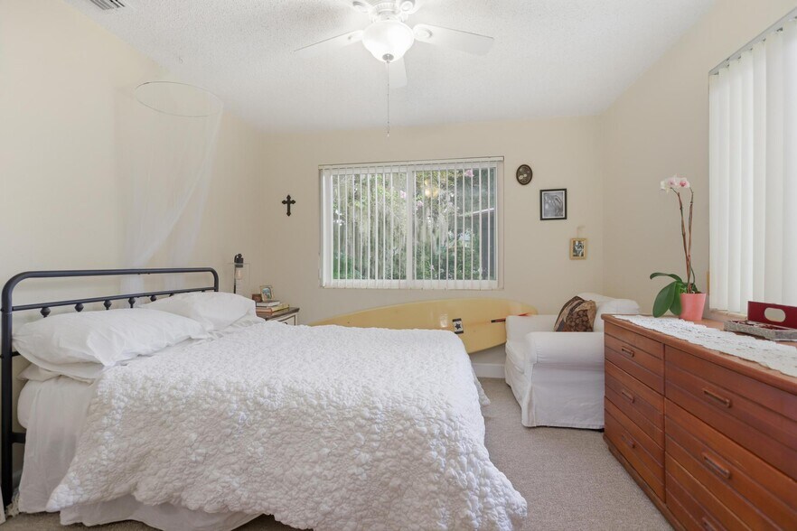 More Photos Of 642 Harwood St, Orlando Apartments For Sale