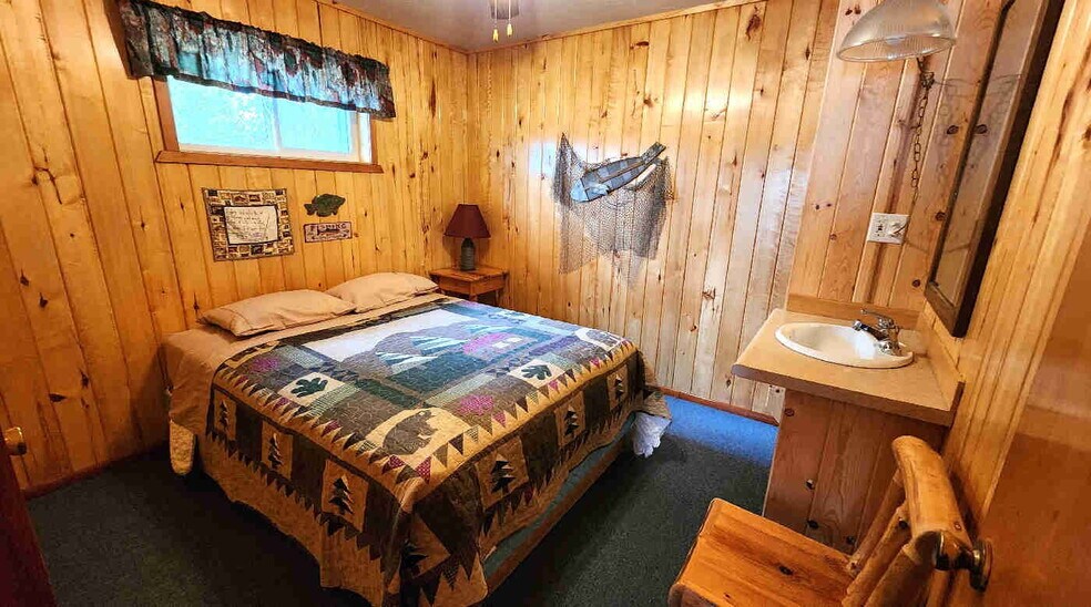 More Photos Of 19222 Echo Ridge Dr, Nevis Hotel For Sale