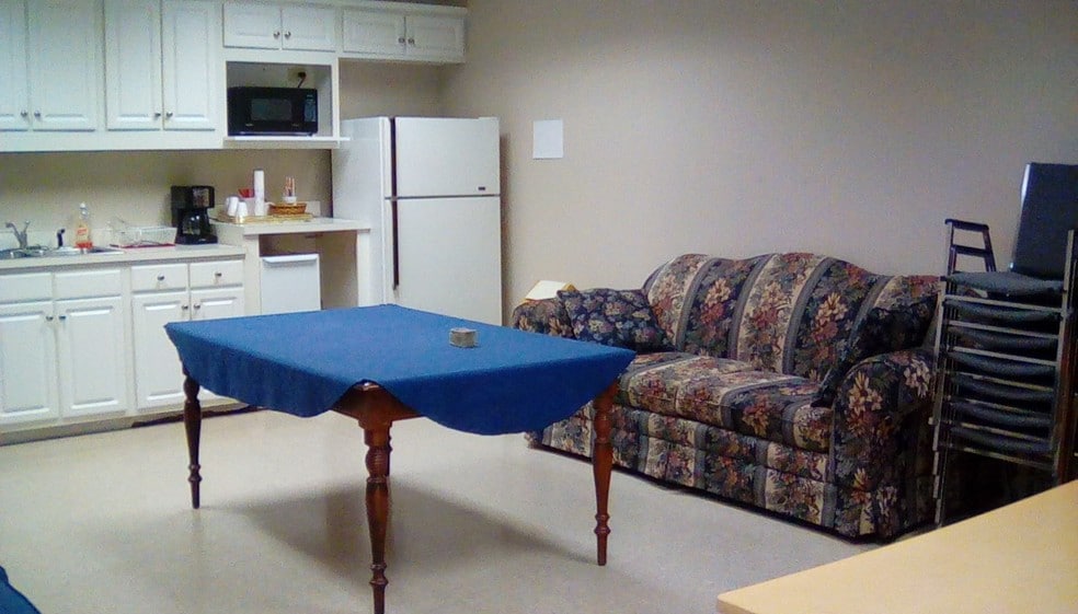 More Photos Of 1022 Hutton Ln, High Point Office For Lease