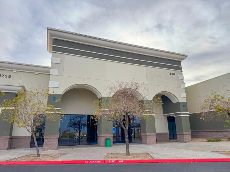 More Photos Of 1205-1281 W Warm Springs Rd, Henderson Unknown For Lease