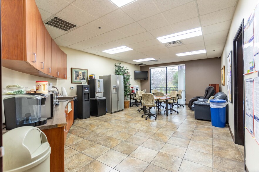 More Photos Of 13405 Folsom Blvd, Folsom Office For Lease