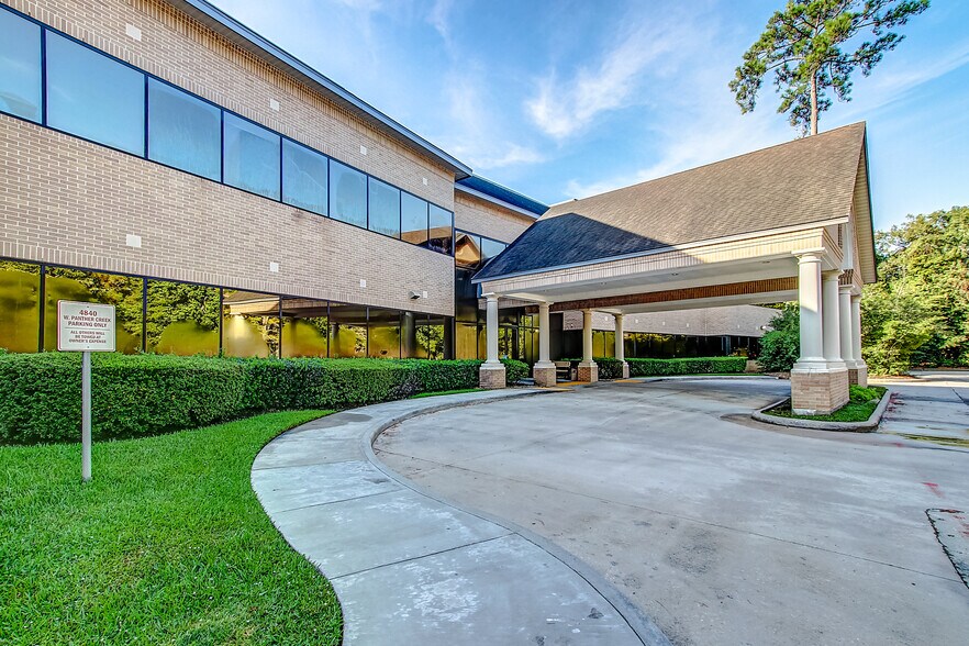 More Photos Of 4840 W Panther Creek Dr, The Woodlands Medical For Lease