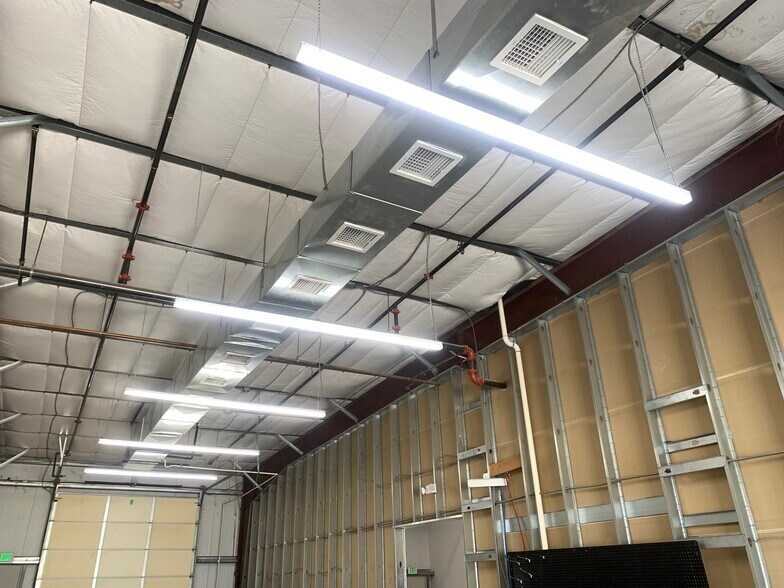 Primary Photo Of 2921 Friendly Pl, Bullhead City Light Distribution For Lease