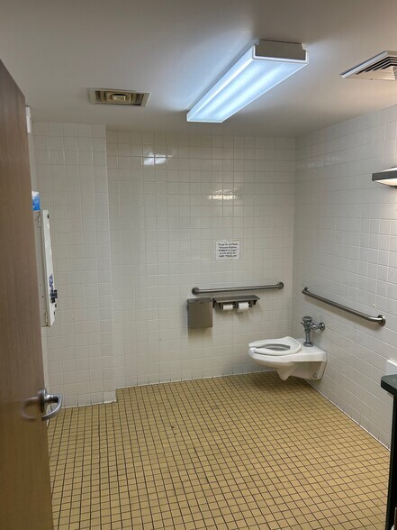 More Photos Of 214 State St, Schenectady Office For Lease