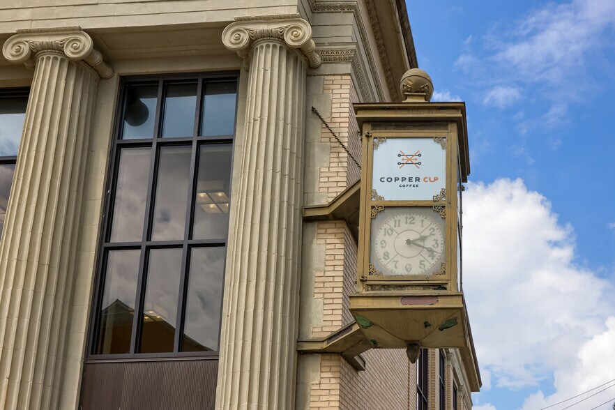 More Photos Of 1-7 W Main St, Mount Joy Bank For Sale