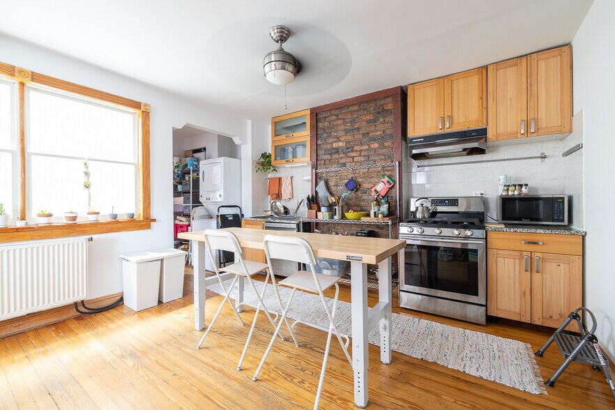 More Photos Of 146 N 7th St, Brooklyn Apartments For Sale