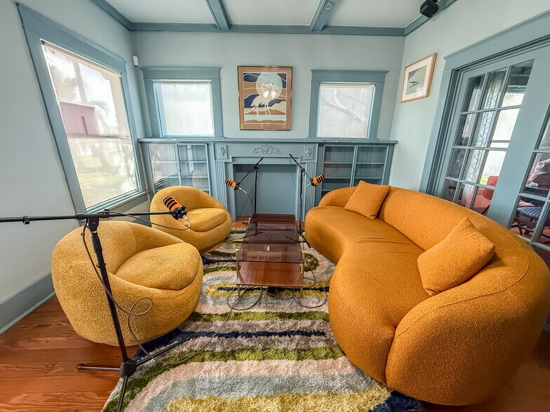 More Photos Of 1116 Santa Fe St, Corpus Christi Coworking Space