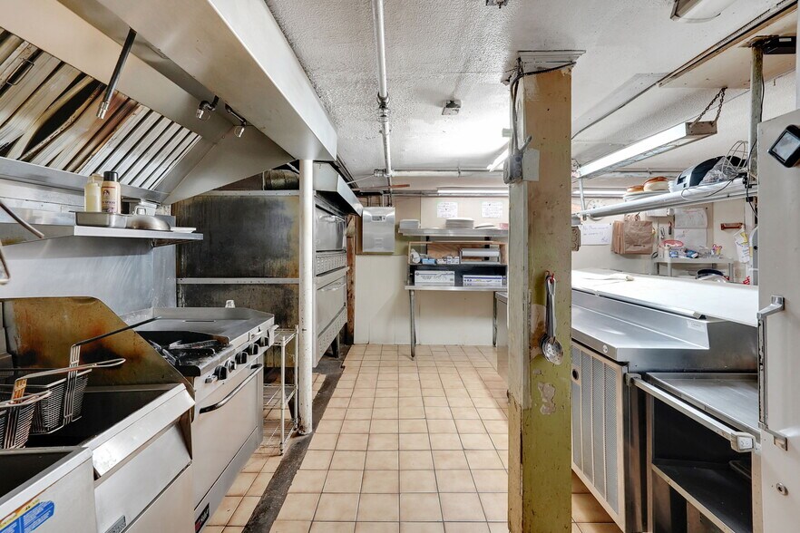 More Photos Of 287 N Elm St, Westfield Restaurant For Sale