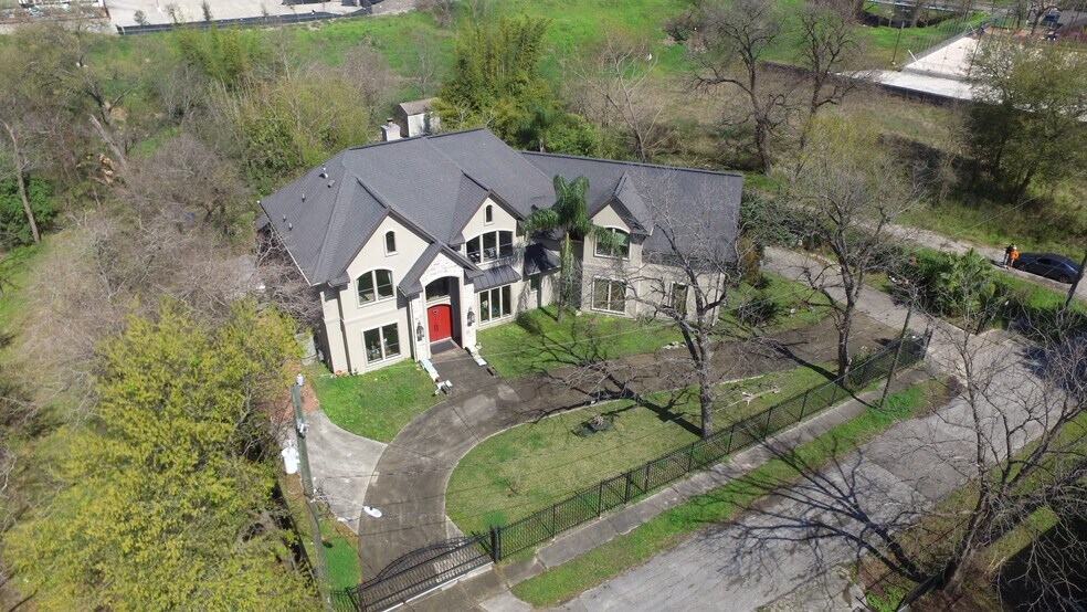 More Photos Of 315 Embry St, Houston Loft Creative Space For Sale