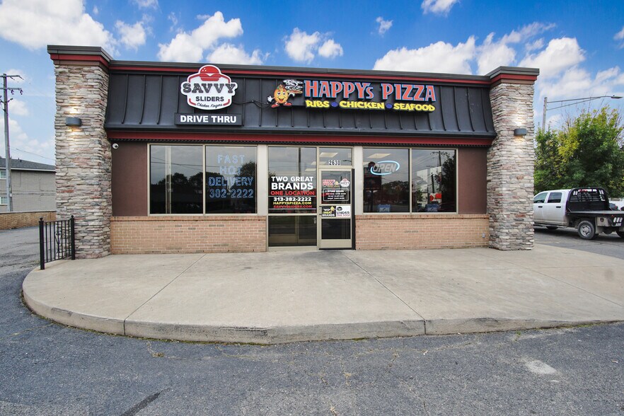 Primary Photo Of 2630 Oakwood Blvd, Melvindale Fast Food For Lease