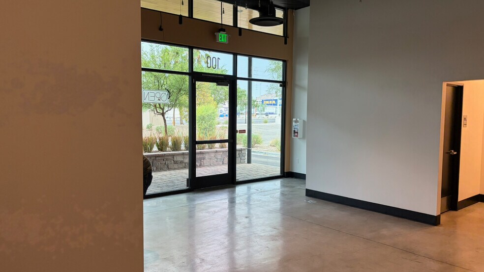 More Photos Of 8460 W Sunset Rd, Las Vegas Unknown For Lease