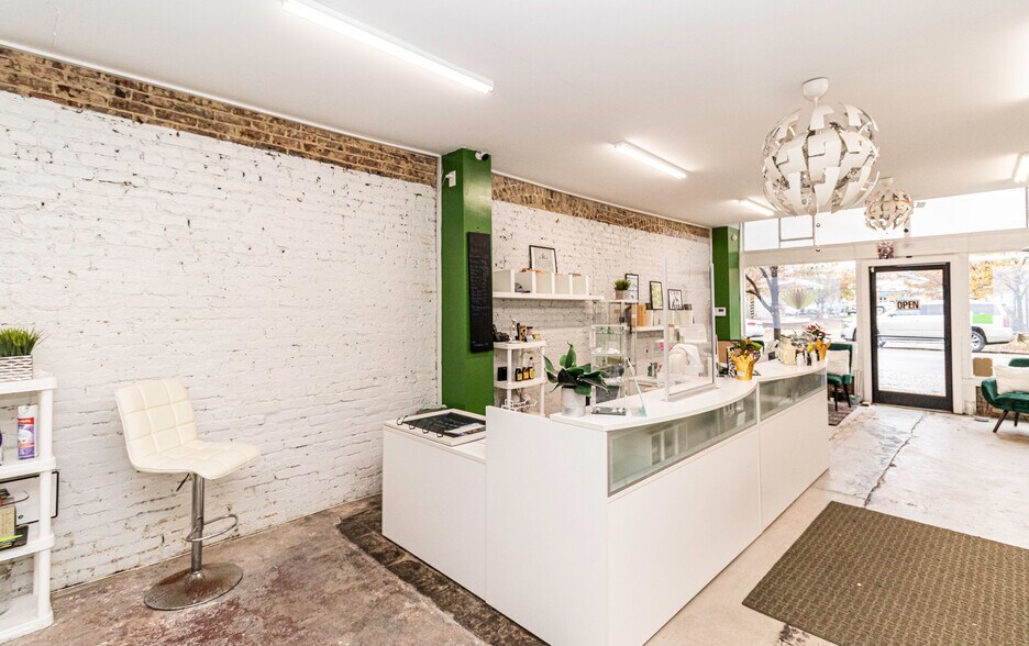 More Photos Of 113-115 Goldsboro St SW, Wilson Storefront For Sale