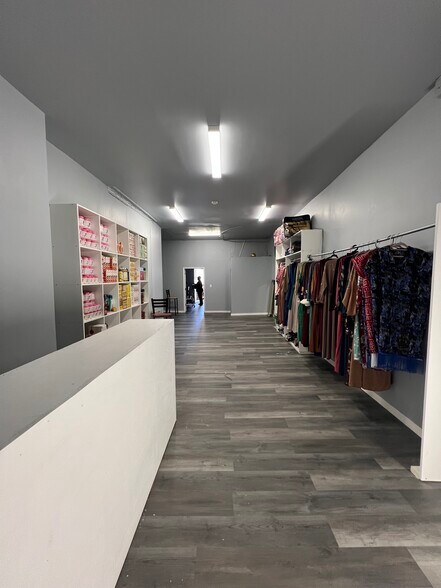 More Photos Of 304-306 S Orange Ave, Newark Storefront Retail Residential For Sale