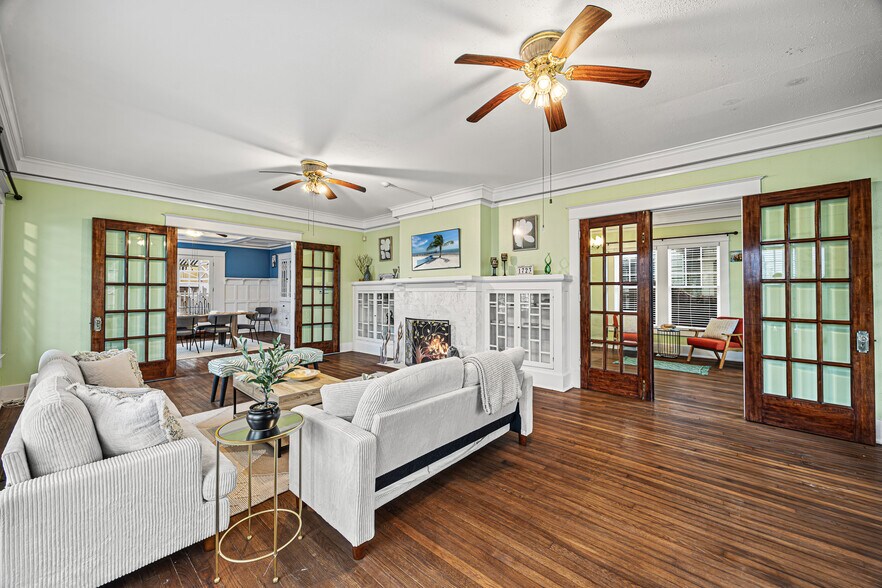 More Photos Of 1723 25th St, Galveston Hospitality For Sale