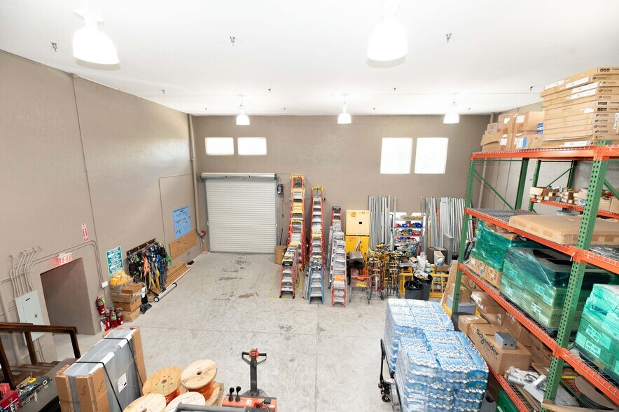 More Photos Of 531 S SR 434, Altamonte Springs Flex For Lease