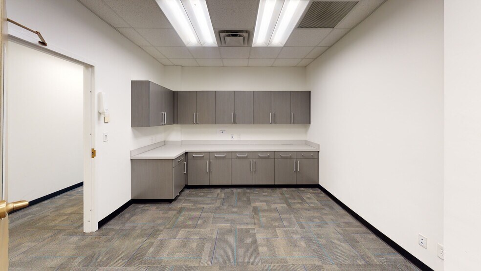 More Photos Of 7001 Pinecrest Rd, Raleigh Office For Lease
